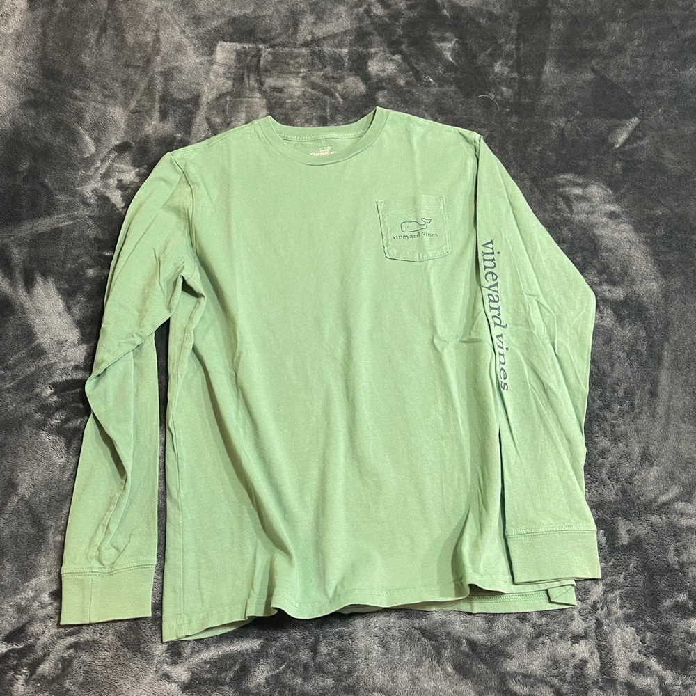 Vineyard Vines long sleeve T